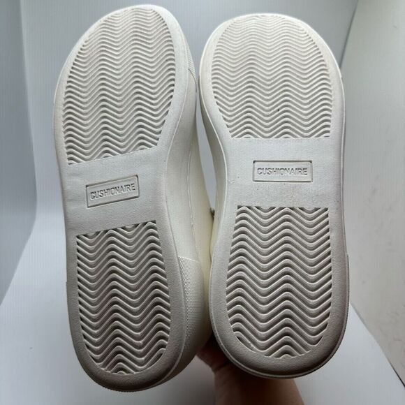 CUSHIONAIRE Women's lace up Sneaker +Comfort Foam 10 WHITE - Picture 5 of 7